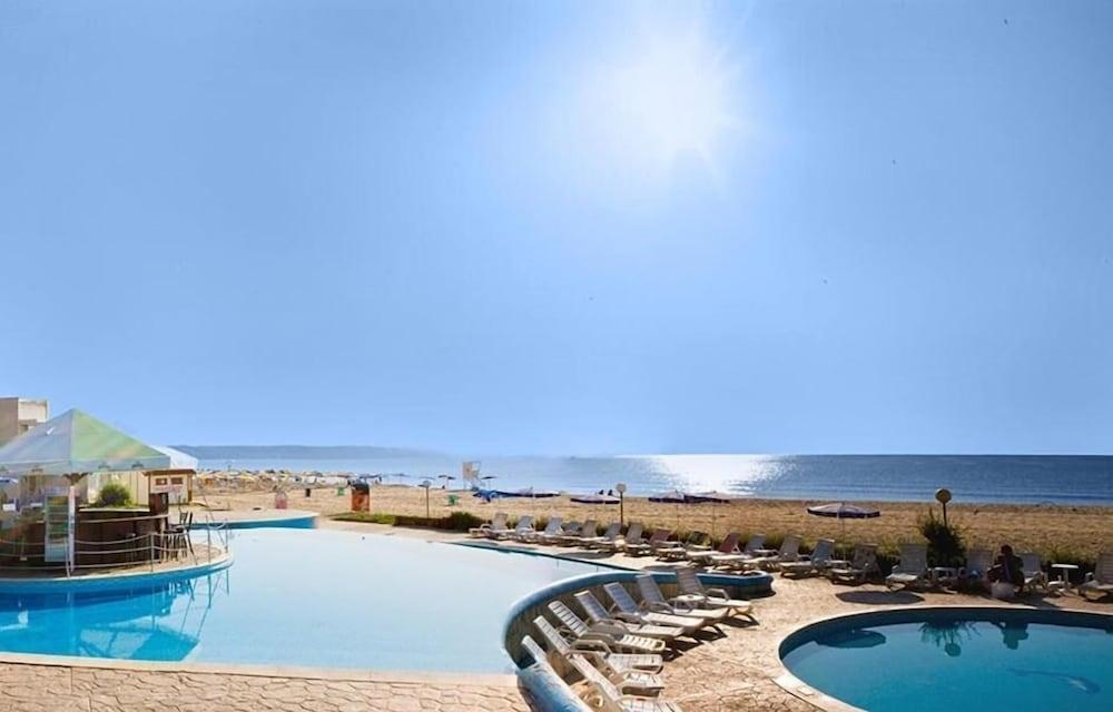 Elitsa Hotel