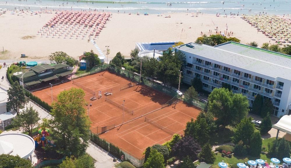 Elitsa Hotel